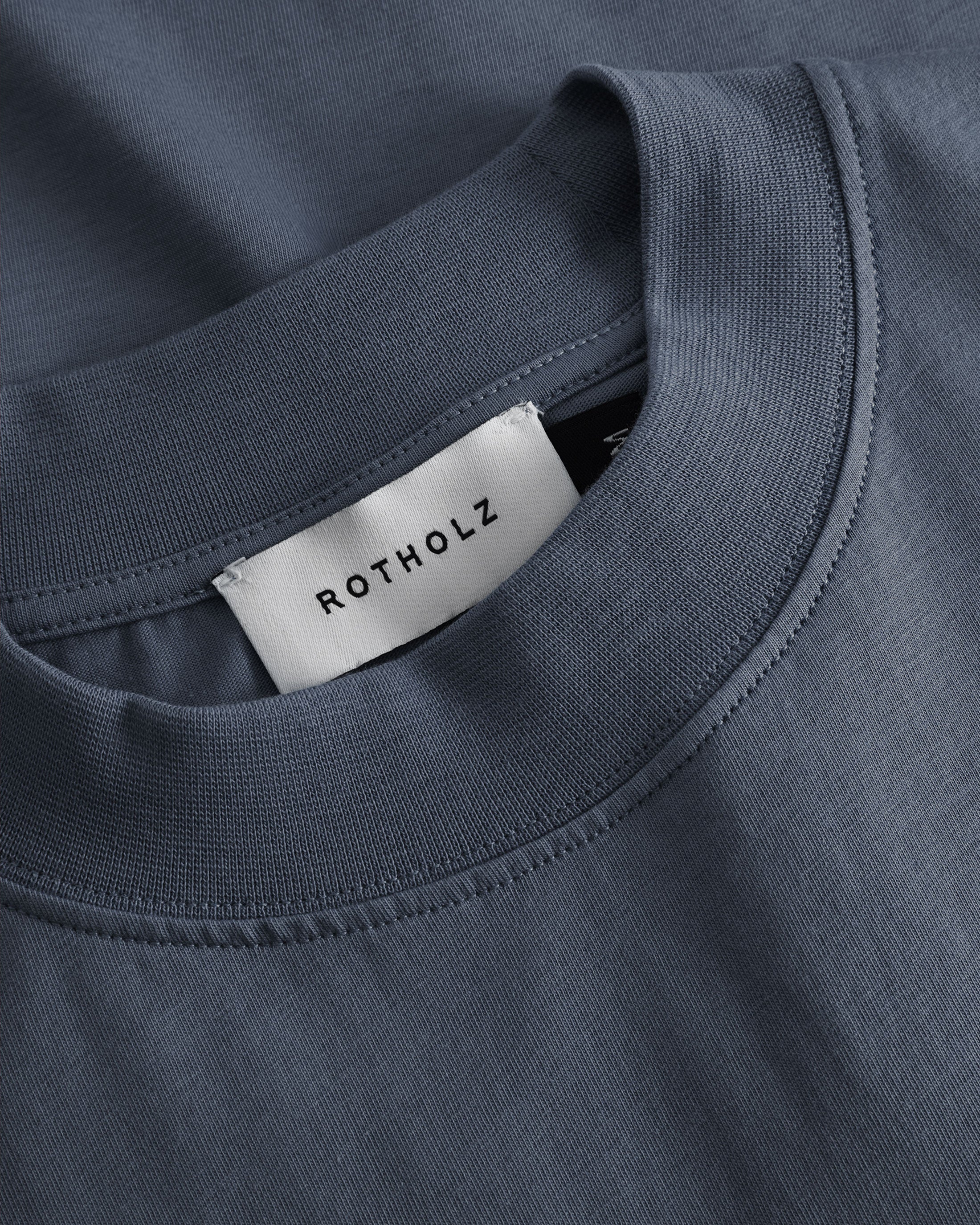 T-Shirt mit Breitem Kragen - Blau